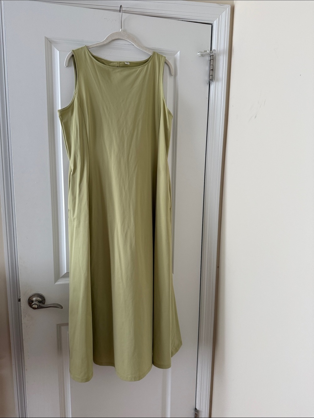Uniqlo light green sleeveless airism dress sz L Large